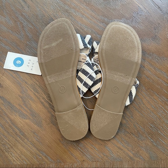A new day sandals size 6 - Picture 5 of 5